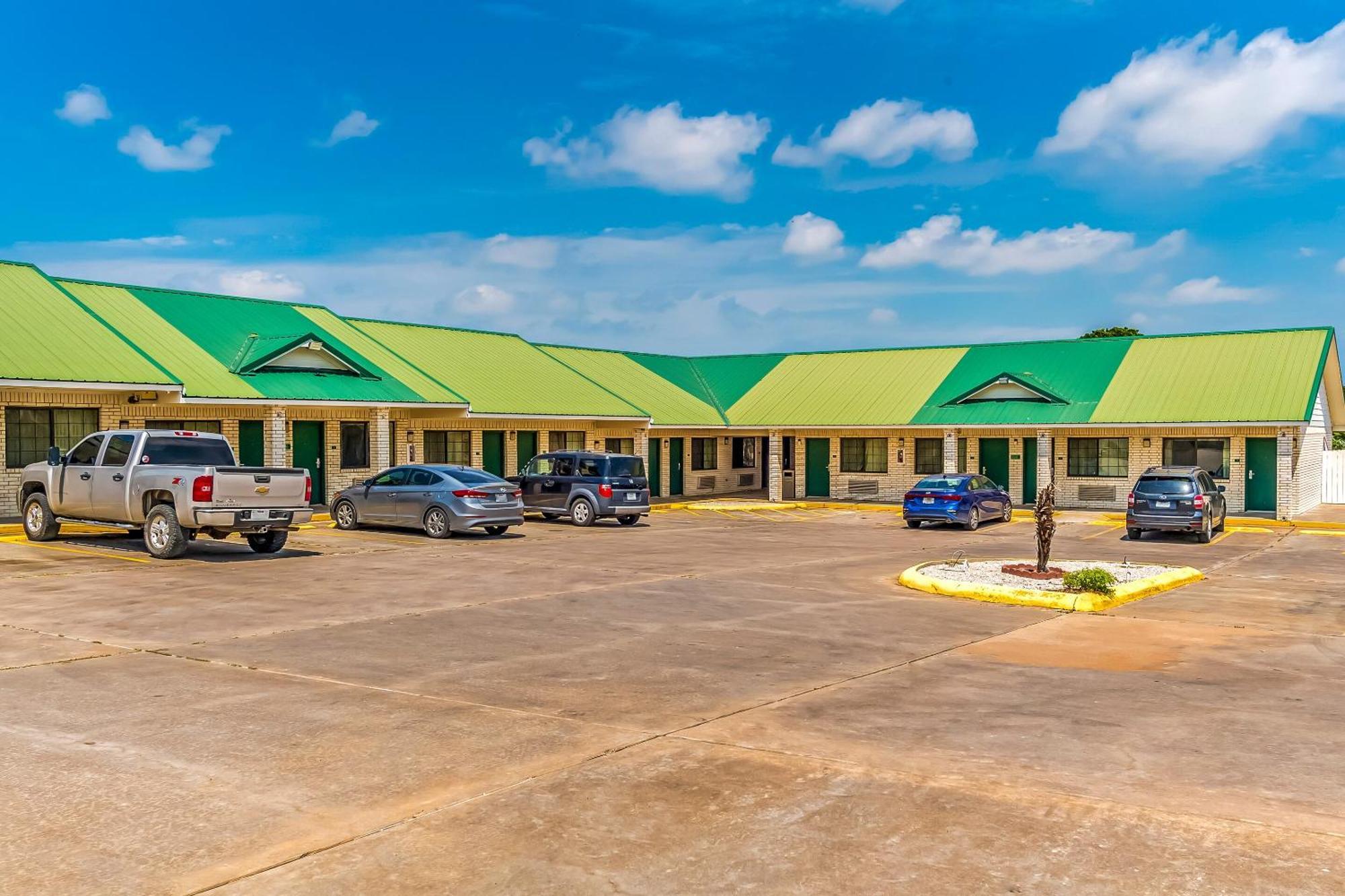 Oyo Hotel Yoakum West Exterior foto